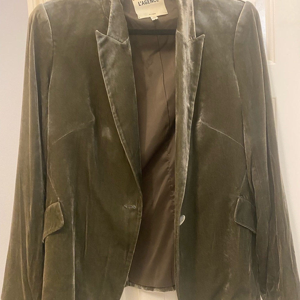 Women’s velvet jacket